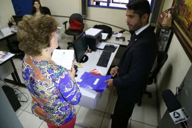 Justi&ccedil;a tamb&eacute;m determina o afastamento do presidente da C&acirc;mara