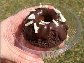 Bolinho de chocolate induvial custa apenas R$ 4 (Foto: Reprodução Instagram)