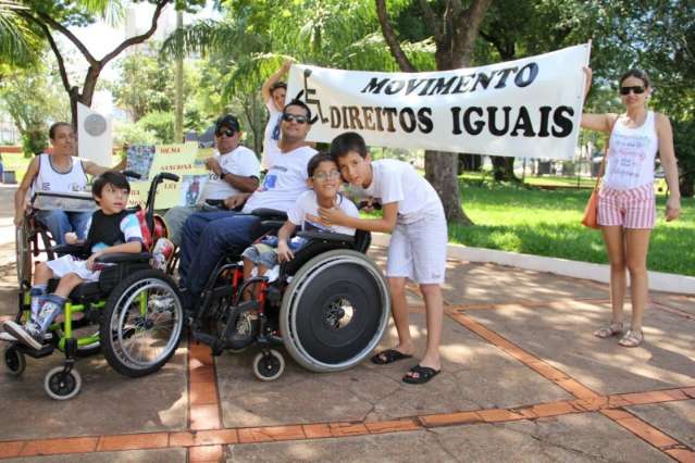 Valor de benef&iacute;cio &eacute; baixo para quem troca a profiss&atilde;o pelo filho deficiente