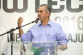 O governador Reinaldo Azambuja anunciou que a alíquota do diesel volta a ser 17% a partir de 1º de janeiro (Foto: Fernando Antunes)