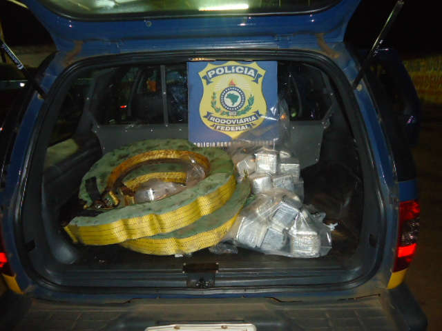  PRF encontra 85 kg de crack em pneu, maior apreens&atilde;o j&aacute; registrada em MS