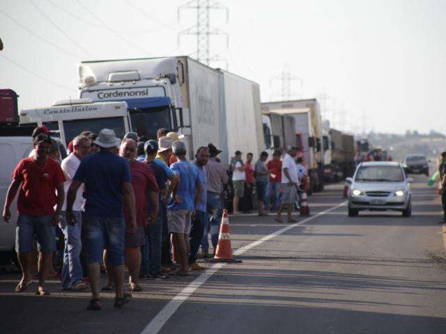 Governo de MS reduz ICMS do diesel a 12% assim que greve chegar ao fim