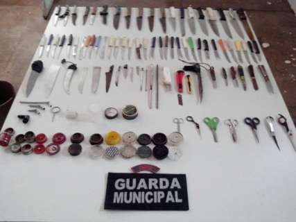 Guarda Municipal apreende mais de 70 facas na área central da Capital