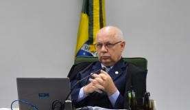 Liminar do STF suspende rito de tramita&ccedil;&atilde;o de processos de impeachment