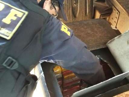 Pega na BR-262, carreta com 500 kg de coca&iacute;na &eacute; a maior apreens&atilde;o do ano
