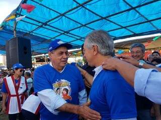 Encontro entre o governador Reinaldo Azambuja e André Puccinelli (Foto: Anahi Gurgel) 