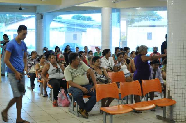 Casos de virose crescem 80% e pacientes lotam hospitais e postos