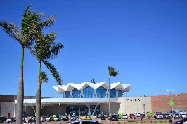 Confira o álbum de fotos do "novo shopping", inaugurado nesta quinta