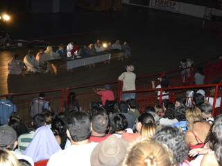 Encenação emocionou público de duas mil pessoas no Guanandizão (Foto: Mariana Lopes)