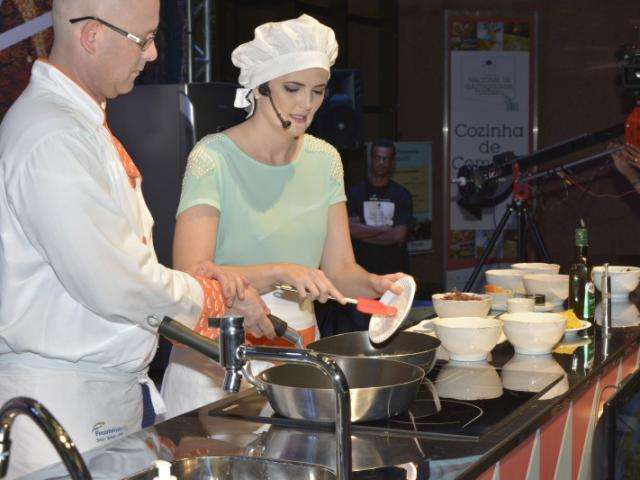 Na Semana de Gastronomia, encontro re&uacute;ne e premia melhores chefs do Pa&iacute;s