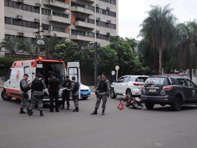 Condutor de Biz quebra o bra&ccedil;o ap&oacute;s ser atingido por SW4 na Afonso Pena