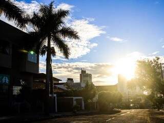Dia de sol na manhã deste sábado em Campo Grande. (Foto: Marina Pacheco).