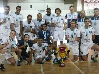 AVP conquistou torneio masculino de voleibol (Foto: FVMS/Divulgação)