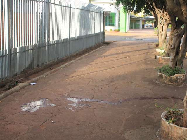 Com ferimento no pesco&ccedil;o, travesti &eacute; encontrada morta na Bandeirantes