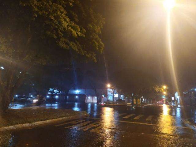 Noite chegou chuvosa, mas sem estragos em cidades no interior de MS