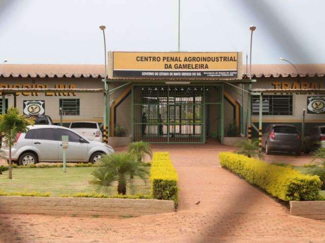 Em dia de visita, detentos fogem de pres&iacute;dio semiaberto da Gameleira