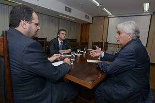 Delcídio conversou com o ministro do Planejamento sobre o pacote fiscal do governo (Foto: Divulgação/assessoria)