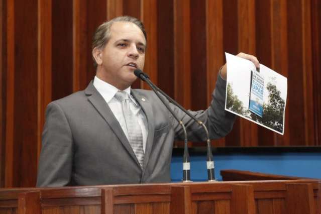 Deputado vai acionar MPE sobre recursos parados da Cosip na Capital