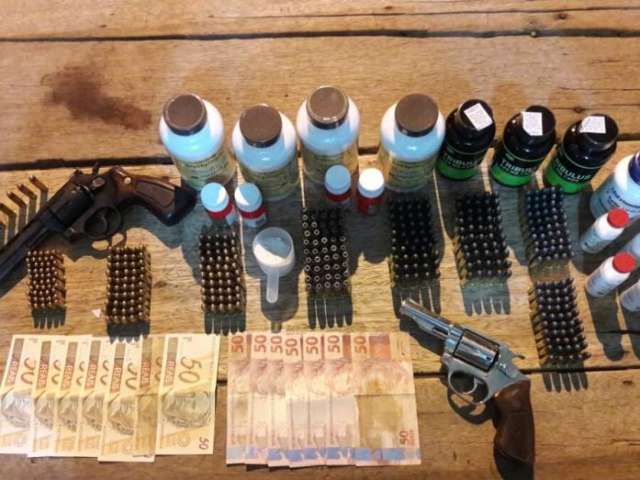 Estudante de medicina &eacute; preso com armas, maconha e anabolizantes