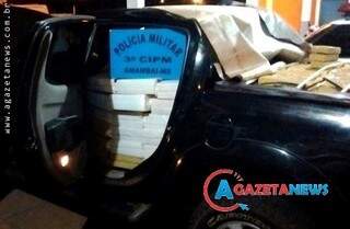 A droga foi carregada na carroceria e cabine do carro (Foto: A Gazeta News)