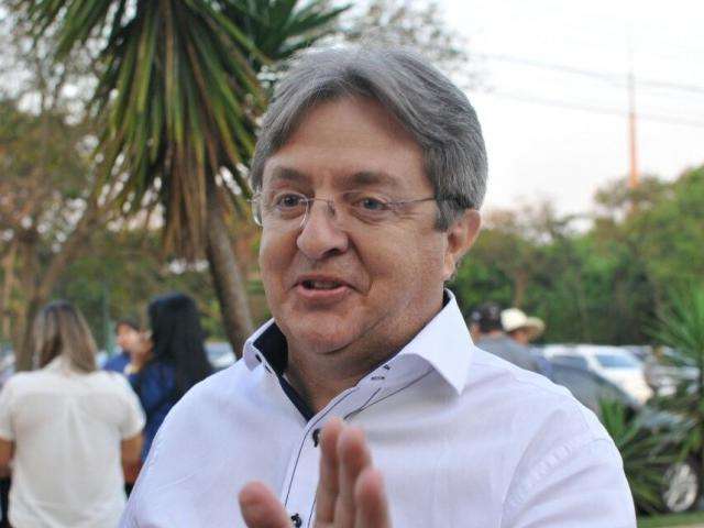 Candidato do PROS nega que Andreia Olarte tentaria vaga na C&acirc;mara