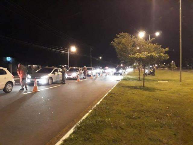 Blitz da Lei Seca flagra tr&ecirc;s motoristas embriagados na Duque de Caxias 