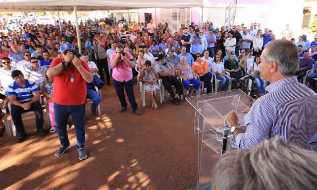 Governo entrega ponte de concreto e anuncia R$ 8 milh&otilde;es em investimentos