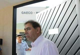 Bernal falou à imprensa antes de prestar depoimento no Gaeco (Foto: Cleber Gellio)