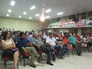 Reunião atraiu 300 pessoas à sede da Fetems (Foto:Divulgação)