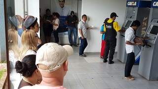 Em Ponta Porã, prefeitura antecipa pagamento de salários para esta sexta-feira Em Ponta Porã, prefeitura antecipa pagamento de salários para esta sexta-feira