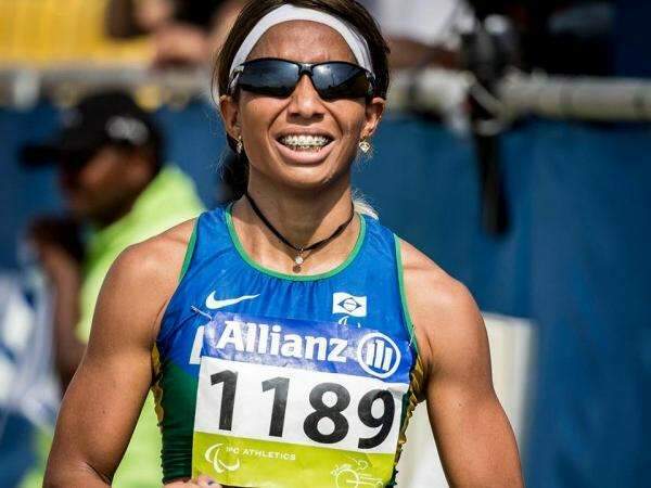 Silv&acirc;nia Costa bate recorde do salto em dist&acirc;ncia que j&aacute; durava quase 20 anos
