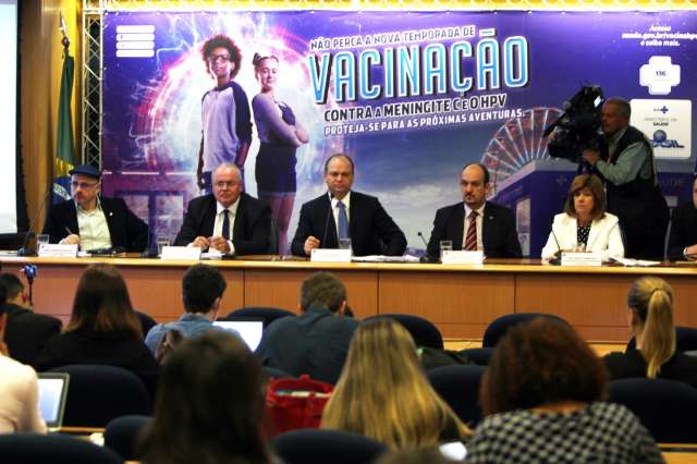 Metade dos adolescentes de MS precisam vacinar-se contra o HPV