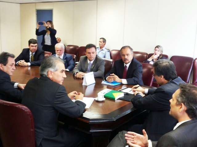 Ministro, governador e deputados debatem desdobramentos do caso Fazenda Buriti