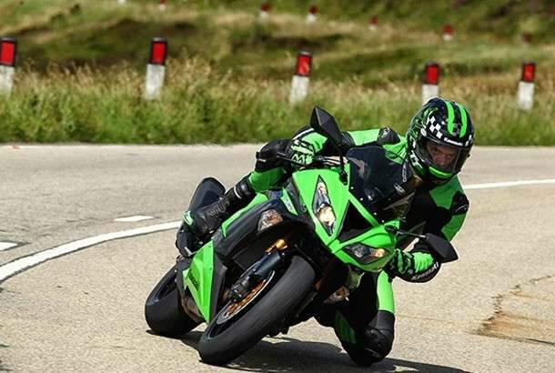 Chega no Brasil a nova Kawasaki ZX-6R 636 - Veículos - Campo