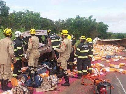 Quatro pessoas de MS morrem em acidente com carreta em Goiás