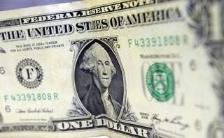 O valor da moeda norte-americana sofreu ajustes durante o dia. (Foto: Agência Brasil)