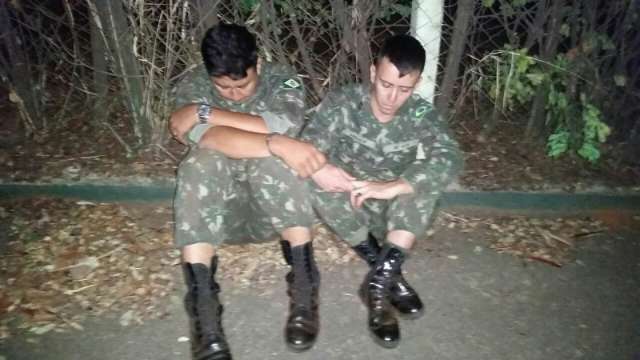 Militares de MS s&atilde;o presos com 3 t de maconha em caminh&atilde;o do Ex&eacute;rcito 