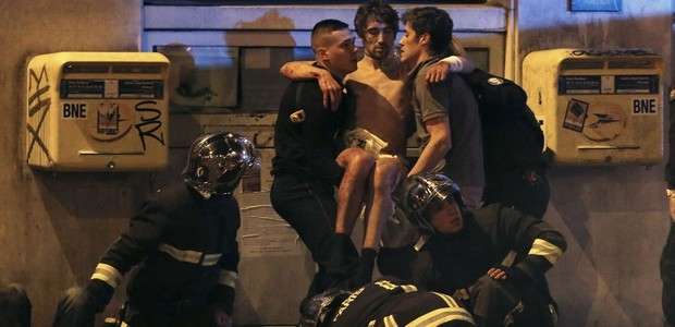  Em Paris, pelos menos 60 pessoas morrem em atentados terroristas