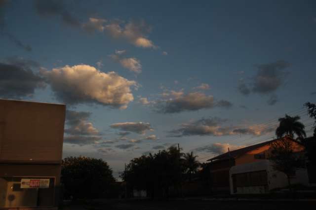 Quinta-feira de frio e c&eacute;u nublado em Campo Grande 