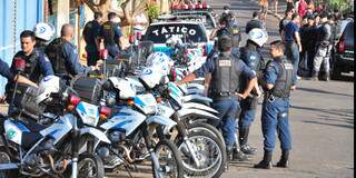 Operação na Vila Nhá-Nhá contou com a participação de 300 policiais. (Foto: João Garrigó)