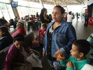 Feriad&atilde;o come&ccedil;a com movimento intenso de passageiros na rodovi&aacute;ria