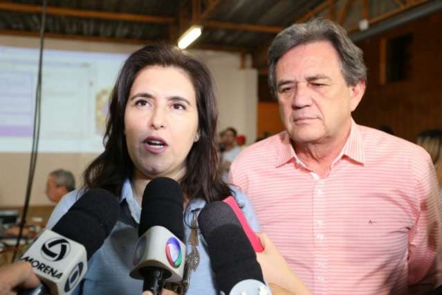 Dividido, PMDB se re&uacute;ne nesta semana para decidir apoio no 2&ordm; turno