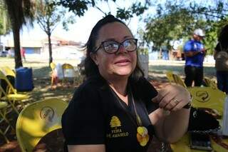 Professora aposentada Marcia Meira Machado, de 54 anos, é diretora da Amas (Associação Ministério de Ação Social) e idealizadora da feira. (Foto: Danielle Valentim)