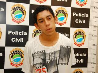 Uelison foi preso horas depois do crime pela Polícia Militar. Ele estava na casa de um tio no bairro Dom Antônio Barbosa. 