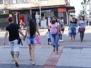 Horas antes da virada, ainda teve procura por presente de amigo secreto