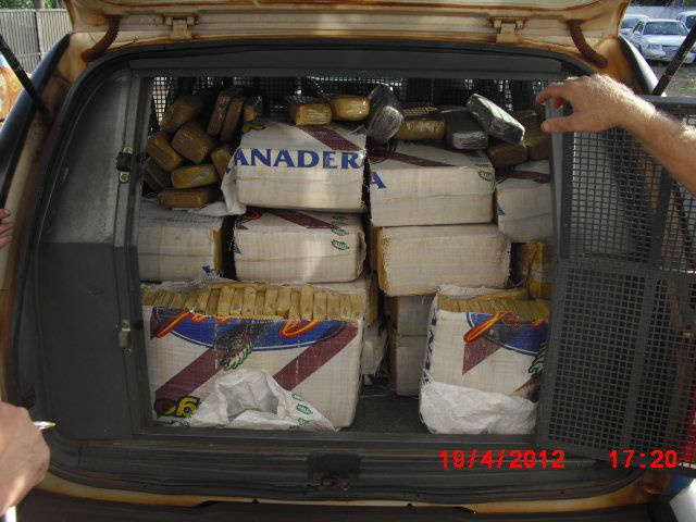  Homem &eacute; preso com 384 quilos de maconha em Amambai 