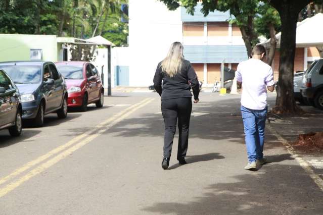 Pai da jovem diz que nunca &ldquo;bateu nas filhas&rdquo; e quer justi&ccedil;a sobre agress&atilde;o