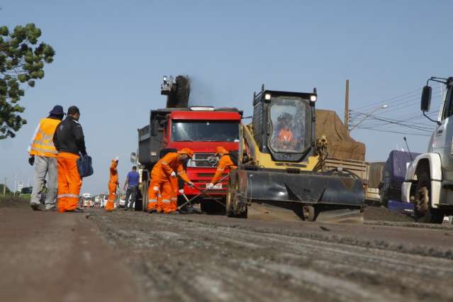 Cinco trechos s&atilde;o  parcialmente interditados por obras na BR-163