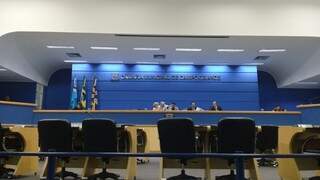 Vereadores votam cinco projetos e um veto do Executivo na sessão desta quinta-feira (8). (Foto: Richelieu de Carlo)