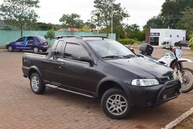 Flagrado ao dirigir embriagado, homem tenta subornar policiais e &eacute; preso